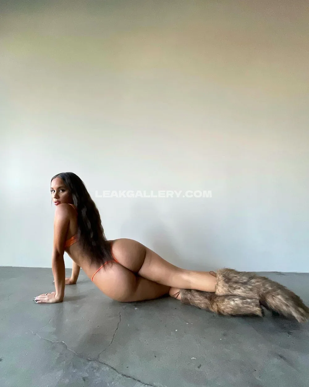 Chey_anderson Orange Thong Floor Pose OnlyFans Photo Leaked