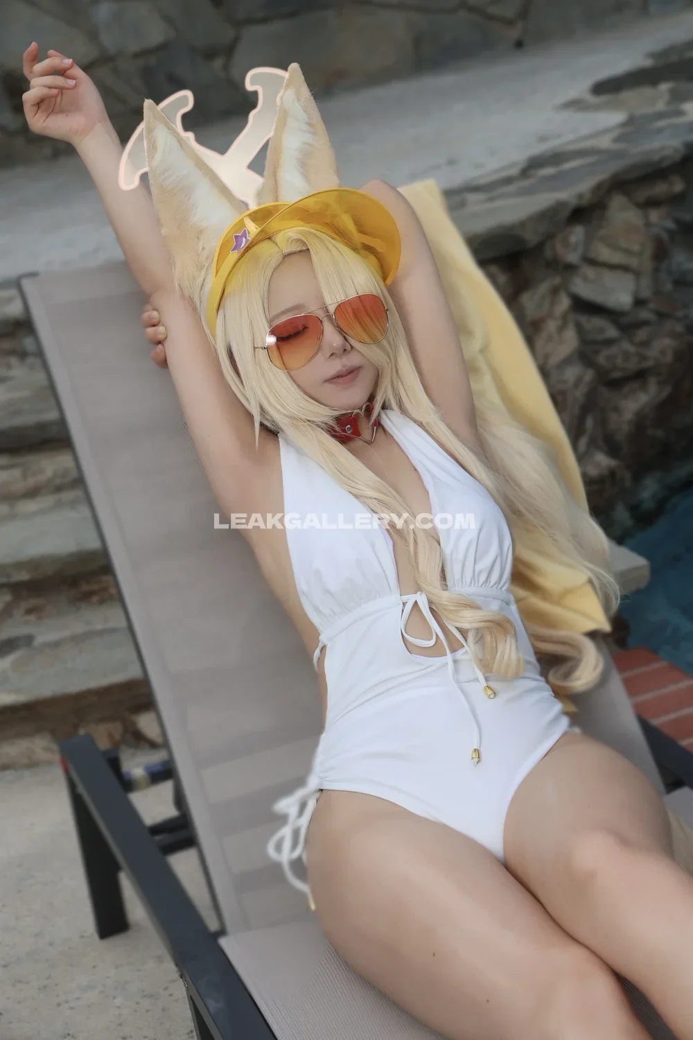 Chizucheese8 White Swimsuit Poolside Pose OnlyFans Photo Leaked