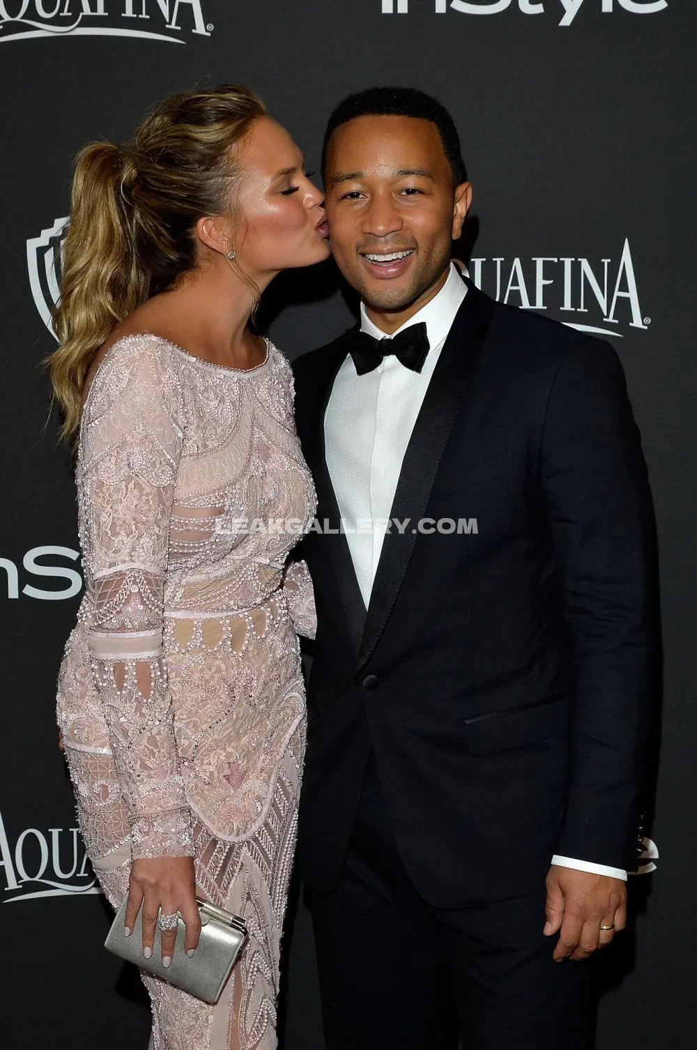 Chrissy_teigen Lace Gown Red Carpet Kiss OnlyFans Photo Leaked