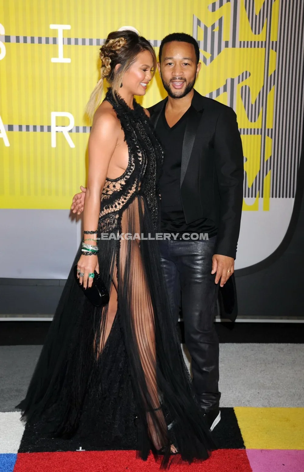 Chrissy_teigen Black Gown Red Carpet OnlyFans Photo Leaked