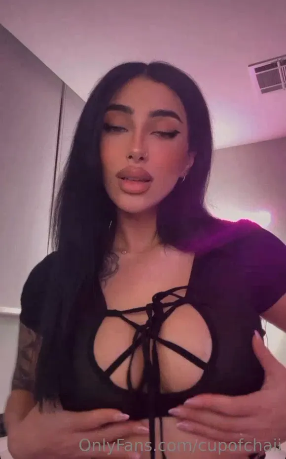 Cupofchaiii Black Lace-Up Top Tease OnlyFans Video Leaked