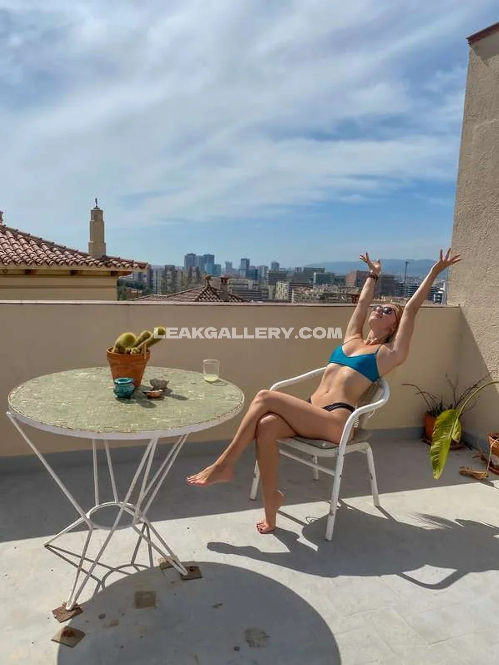 Danifae Bikini Sunbathing On Terrace OnlyFans Photo Leaked