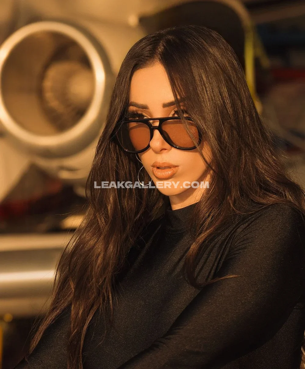 Danik Michell Sunglasses And Black Top OnlyFans Photo Leaked