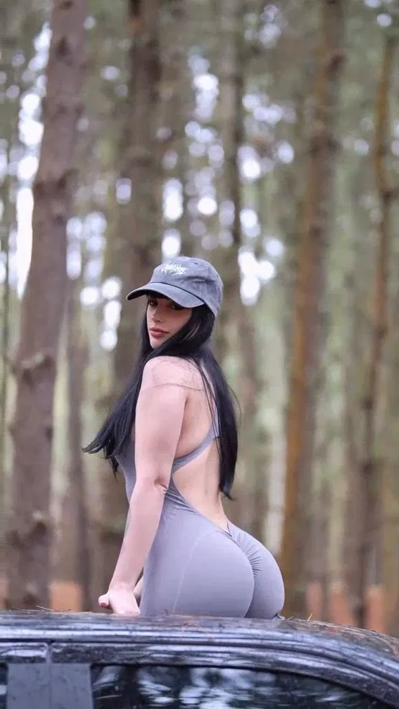 Demon_mika Grey Bodysuit Ass Pose OnlyFans Video Leaked