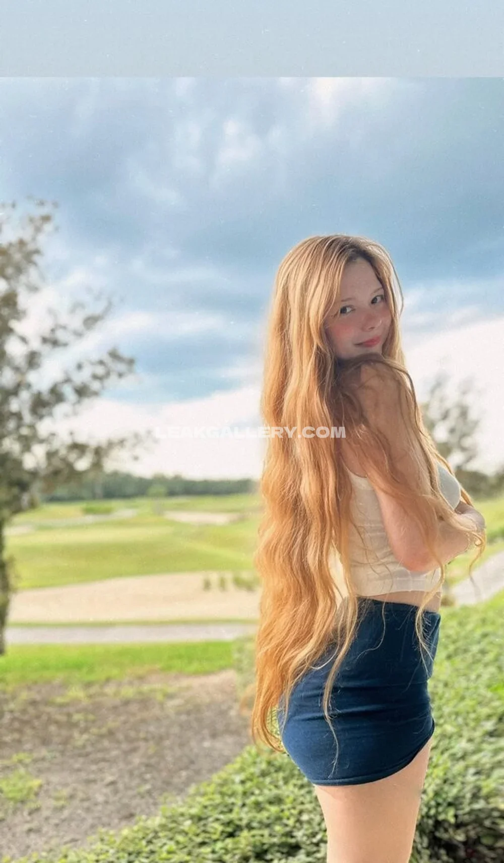 Diovana_konigsreuter Shorts And Crop Top OnlyFans Photo Leaked