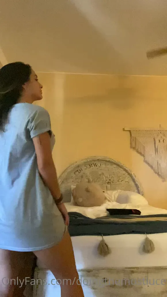 Doingthemostluce Side Profile In T-Shirt OnlyFans Video Leaked