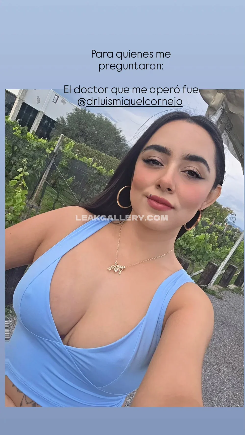 Dulcesoltero Blue Top Selfie Pose OnlyFans Photo Leaked