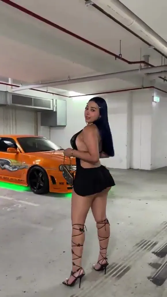 E30princess Black Bodysuit Pose OnlyFans Video Leaked
