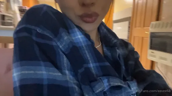 Eevee68 Bra Tease Under Plaid OnlyFans Video Leaked
