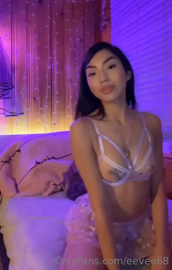 Eevee68 Lace Bra Tease OnlyFans Video Leaked