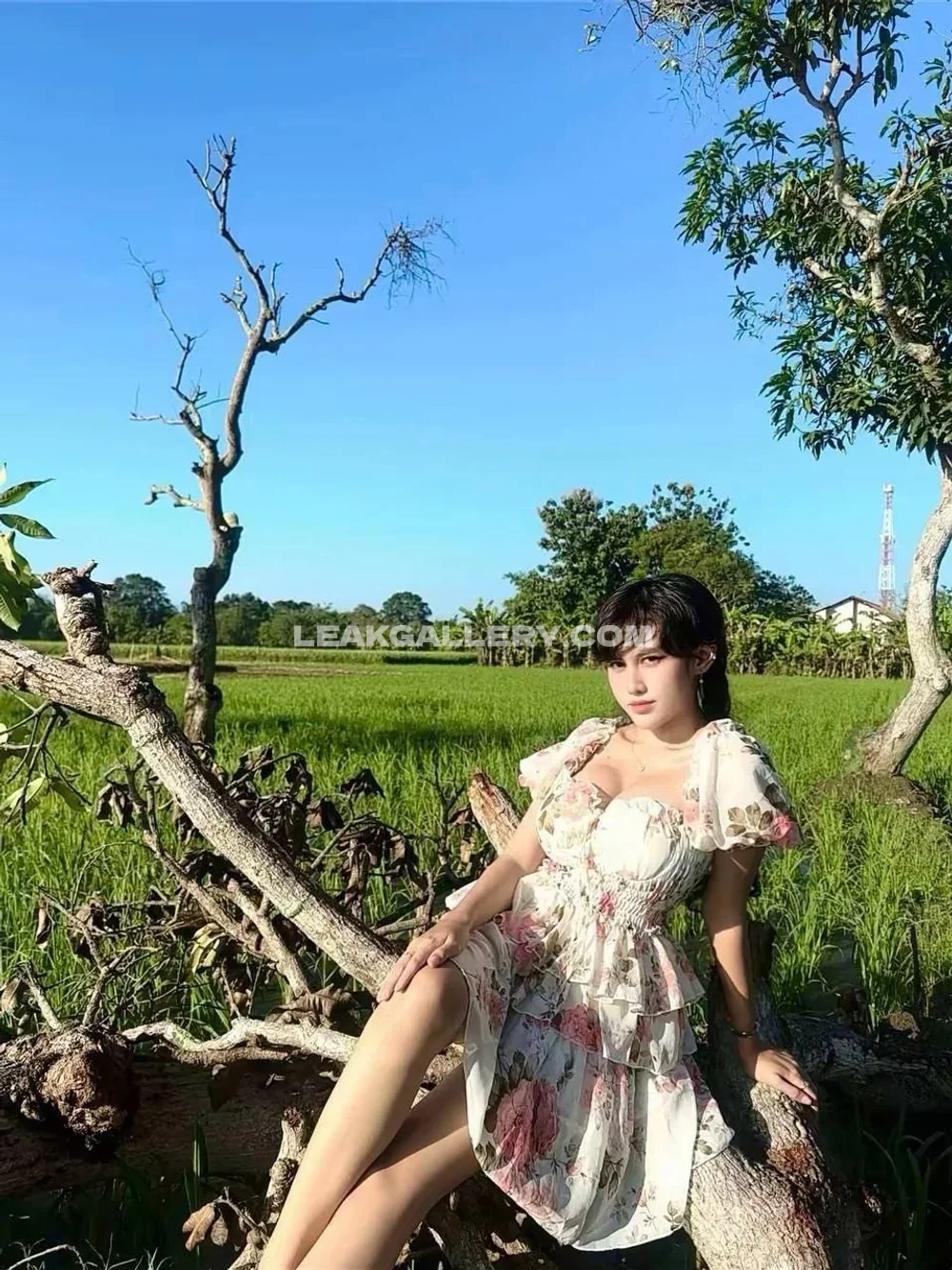 Ejahazel Floral Dress Outdoor Pose OnlyFans Photo Leaked