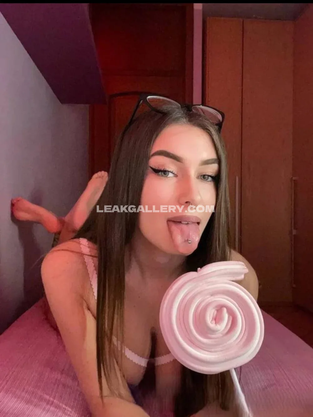 Elisa Esposito Pink Lingerie Lollipop Tease OnlyFans Photo Leaked