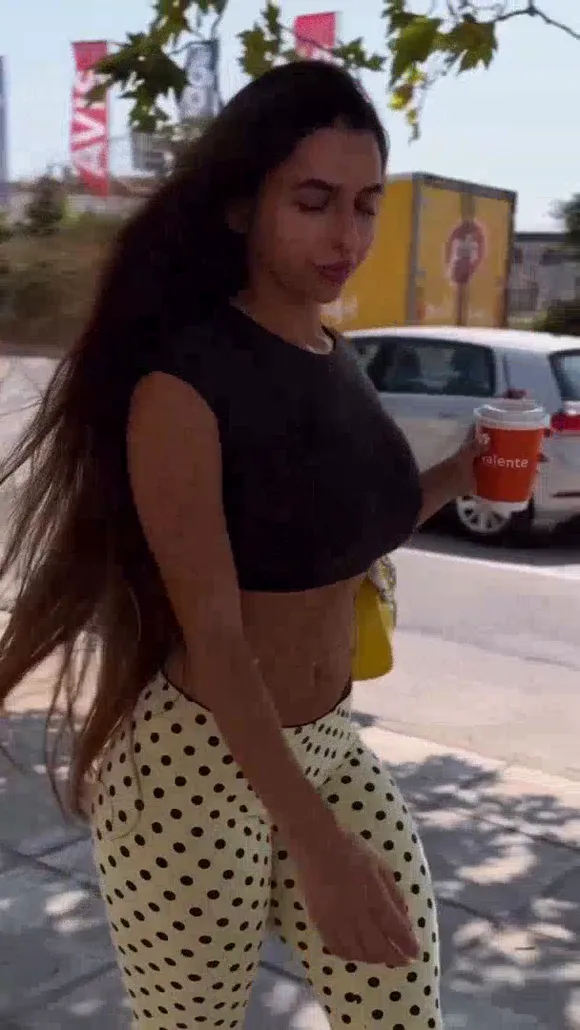 ___evasavagiou Polka Dot Leggings Ass OnlyFans Video Leaked