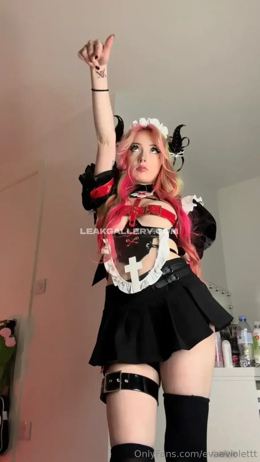 Evaviolettt Devil Horns Cosplay Pose OnlyFans Photo Leaked