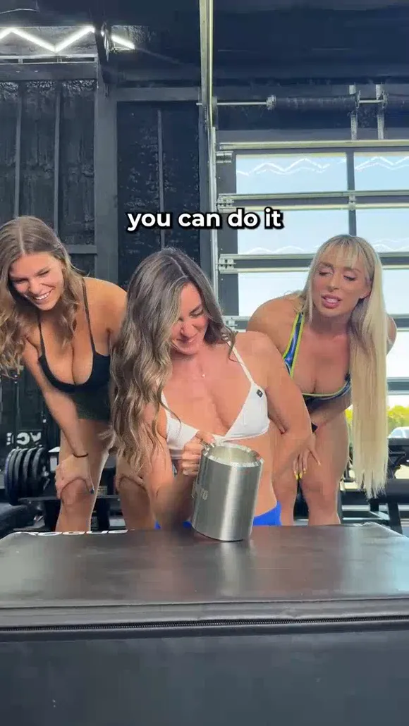 Fitbryceadams Gym Bikini Workout Pose OnlyFans Video Leaked