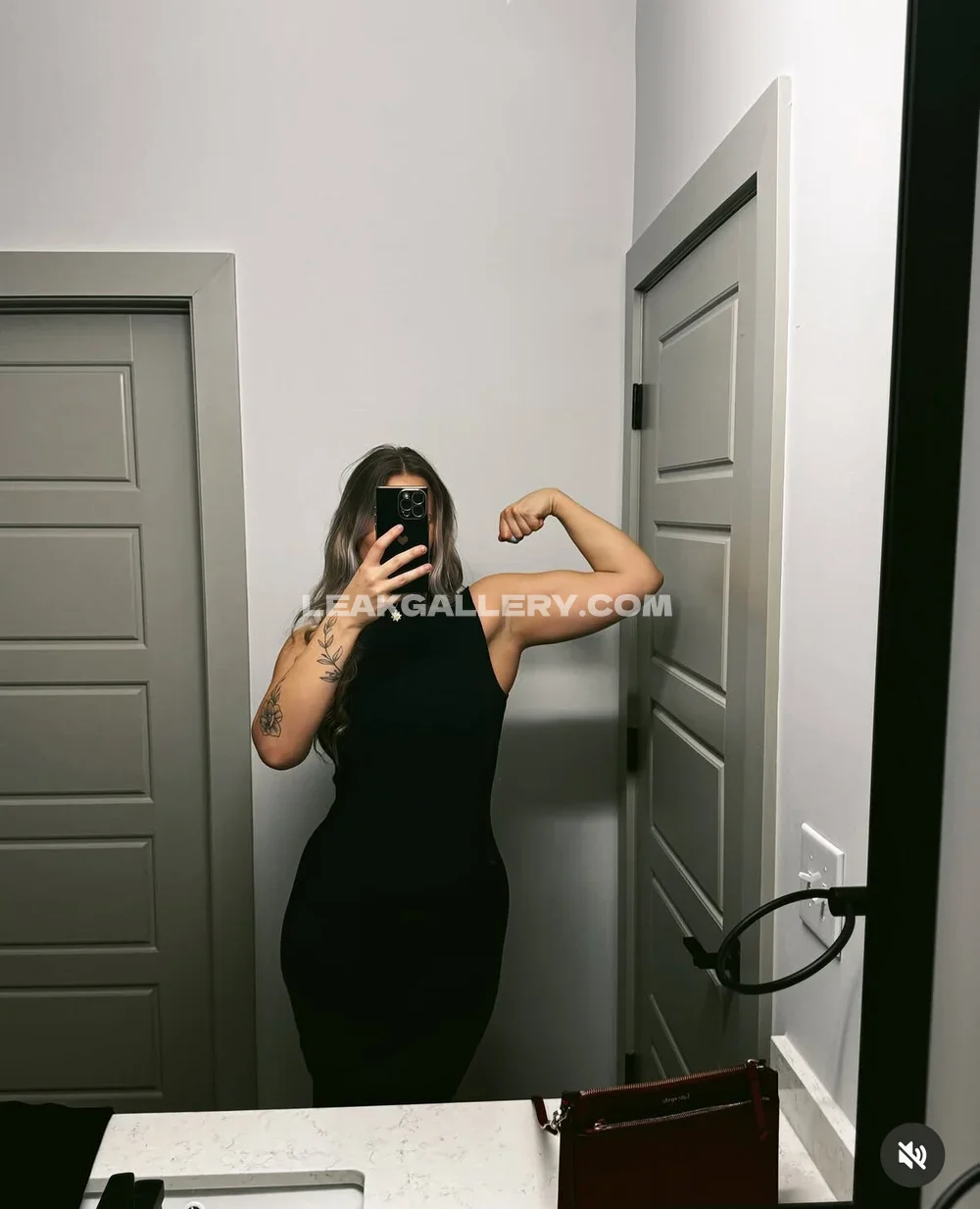 Fitlifewithem Black Dress Muscle Flex OnlyFans Photo Leaked