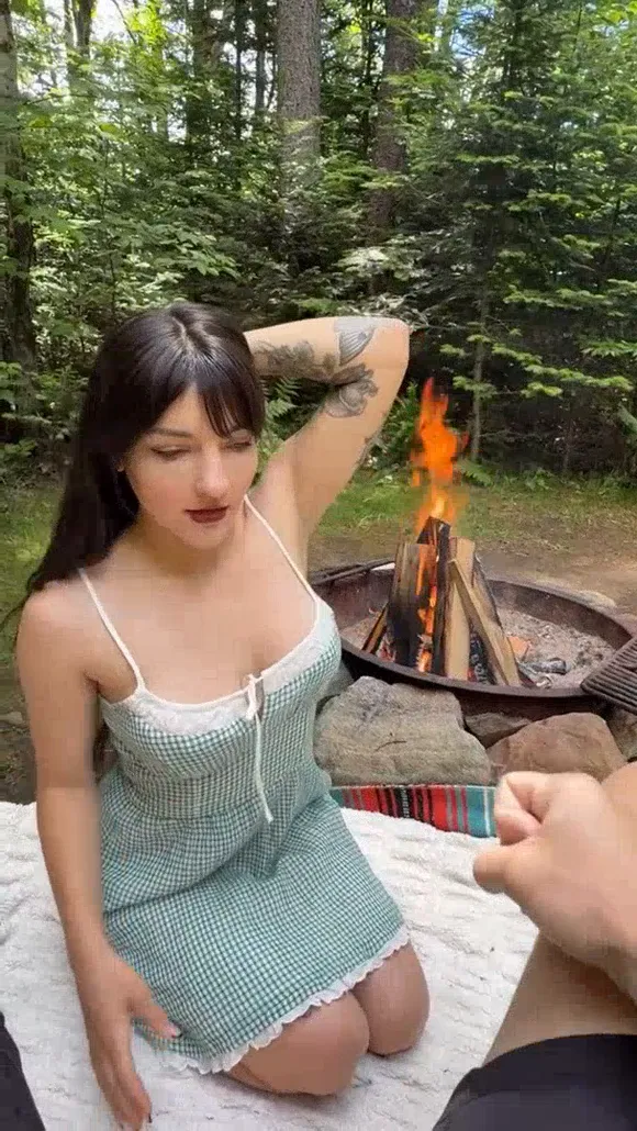 Forestfaye Tattooed Arm By Campfire OnlyFans Video Leaked
