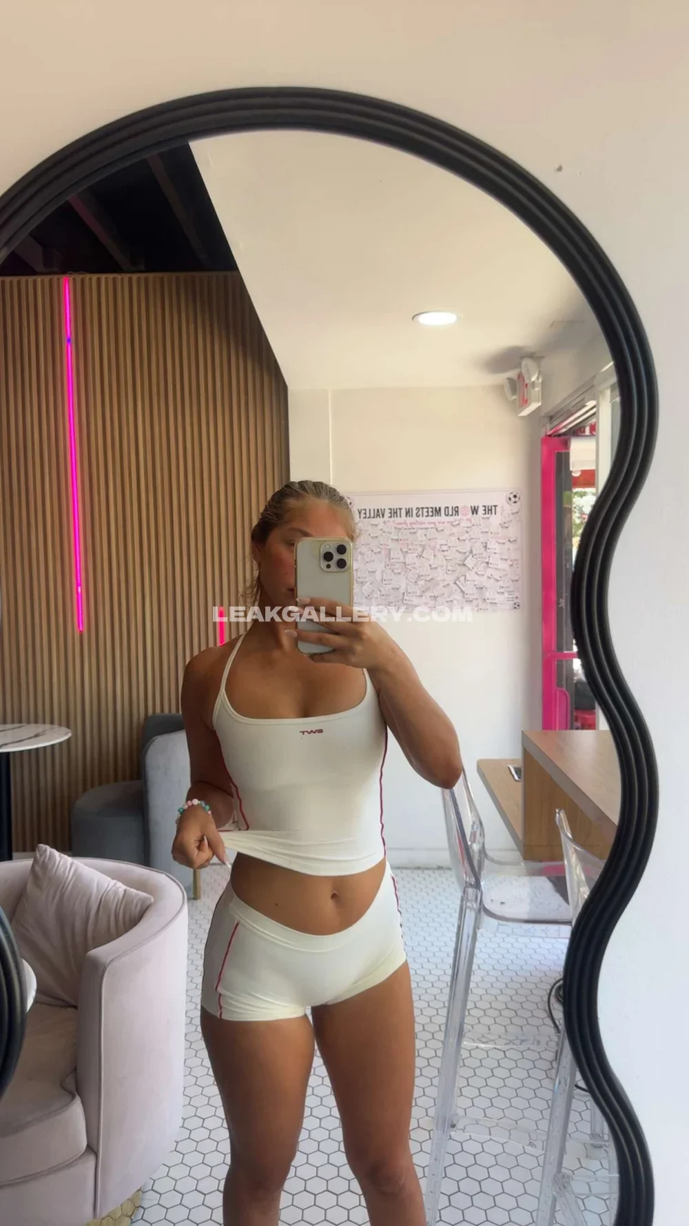 Genieeexumm / Genieexum OnlyFans Nudi in Esclusiva Trapela #13431312