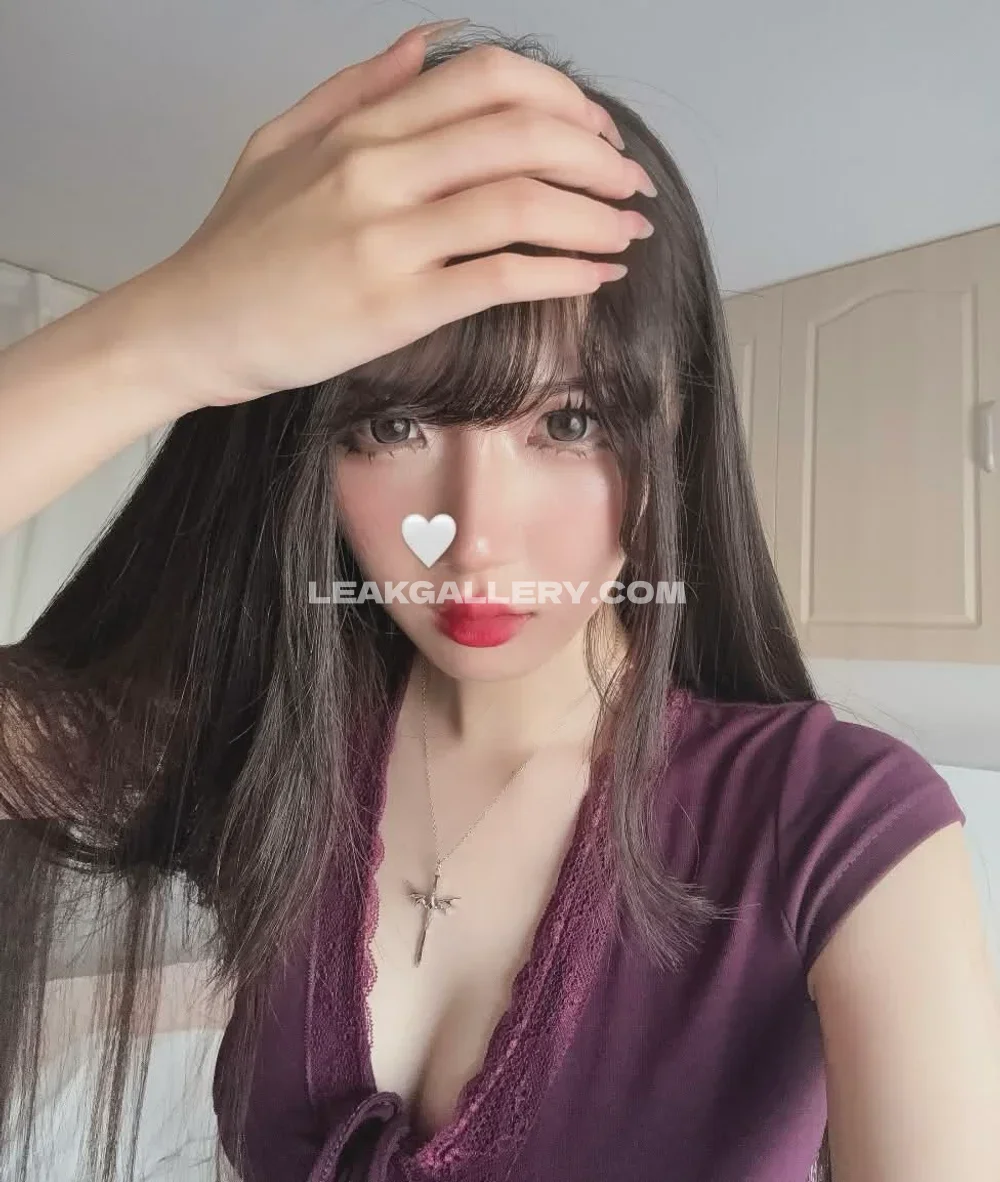 Glittr Purple Lace Top Selfie OnlyFans Photo Leaked