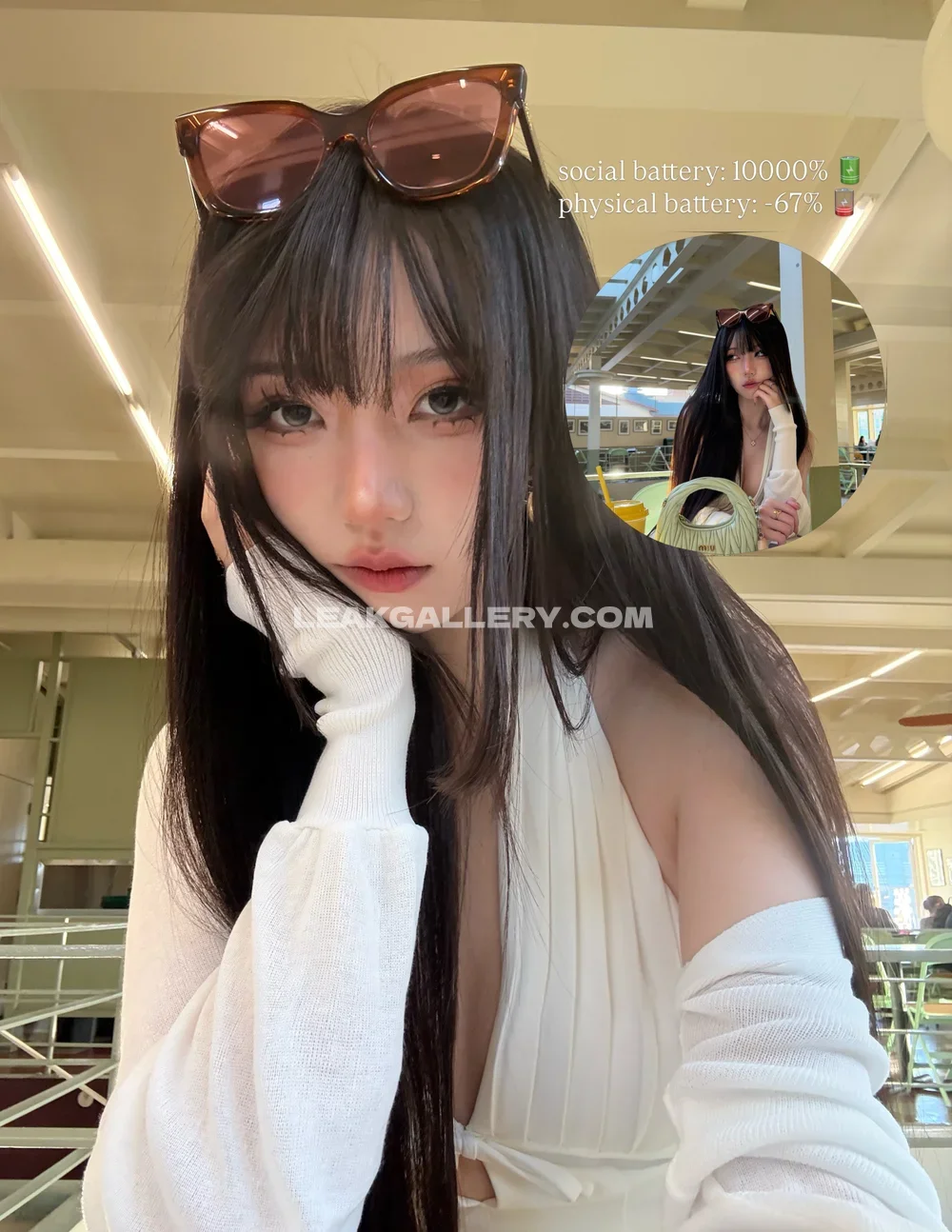 Glittr White Top Selfie Pose OnlyFans Photo Leaked