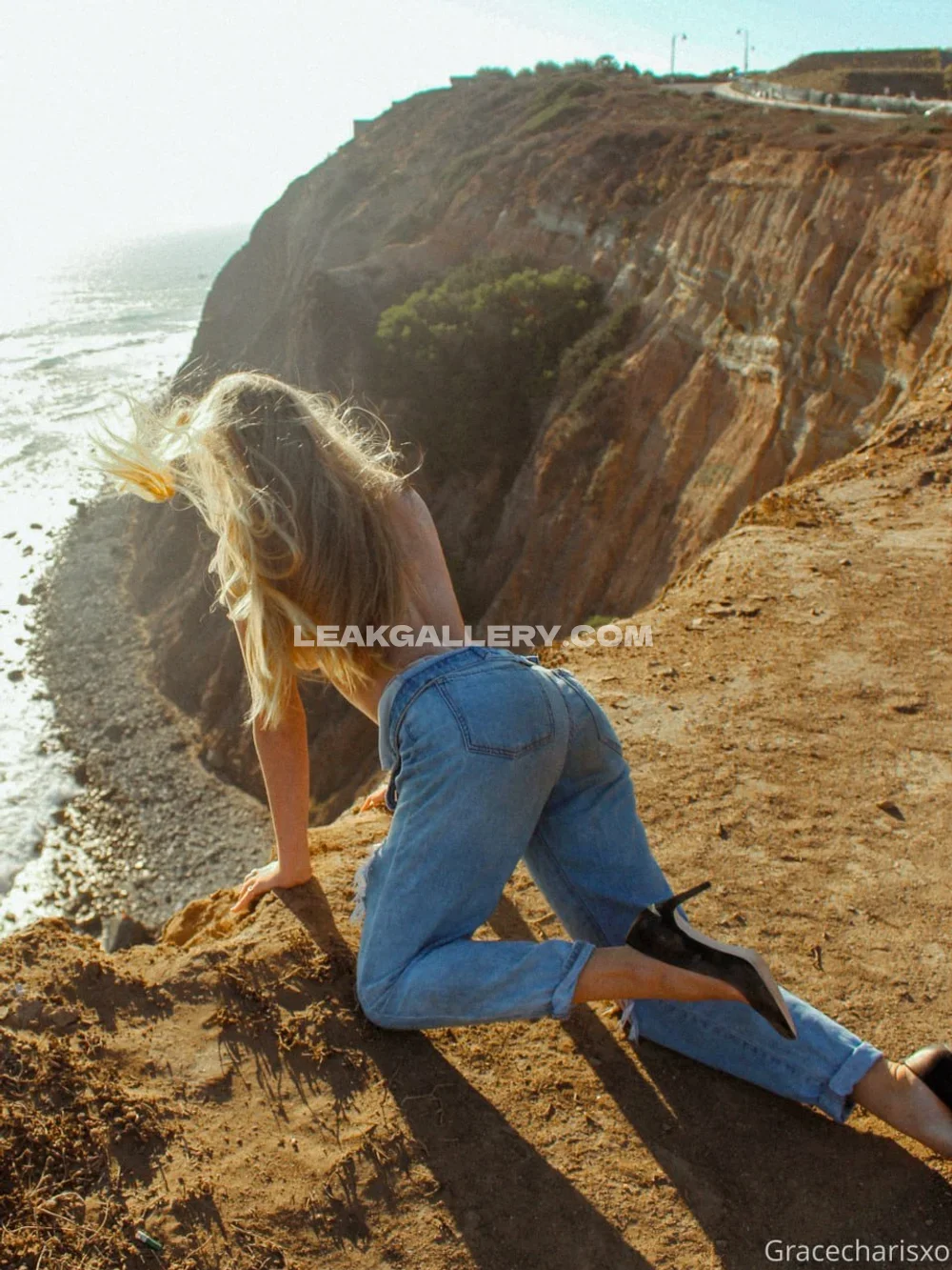 Gracecharis Jeans Clad Ass Crawling OnlyFans Photo Leaked