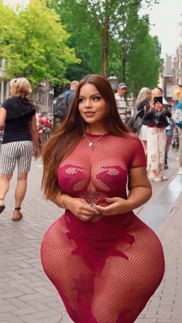 Graciebarron Red Fishnet Dress Walk OnlyFans Video Leaked
