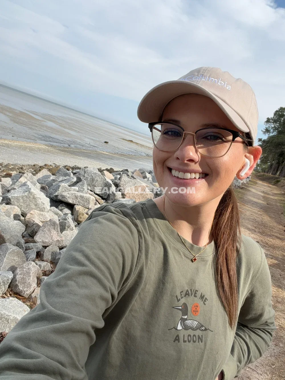 Haesicks Beach Selfie Smile OnlyFans Photo Leaked