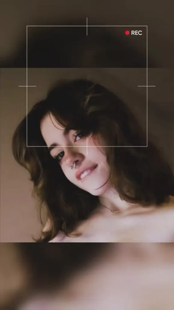 Hannah Owo Nose Piercing Selfie OnlyFans Video Leaked