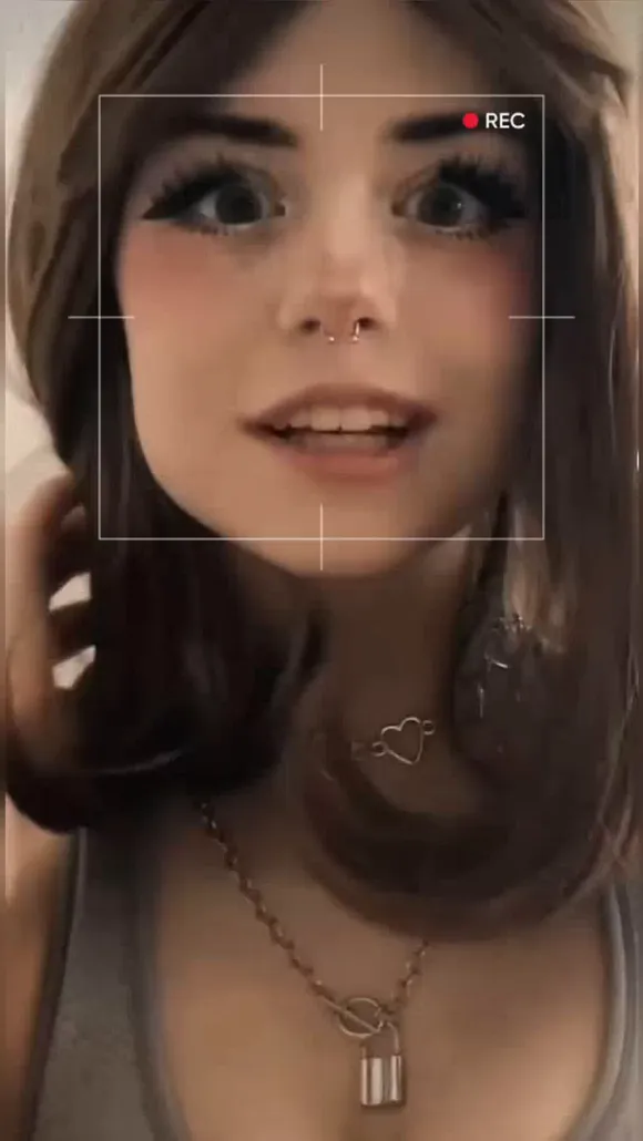 Hannah Owo Nose Piercing Selfie OnlyFans Video Leaked