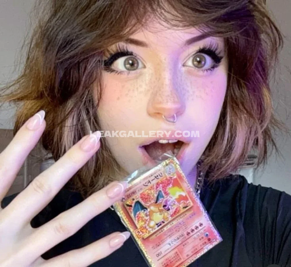 Hannah Owo Freckled Face With Pokemon Card OnlyFans Photo Leaked