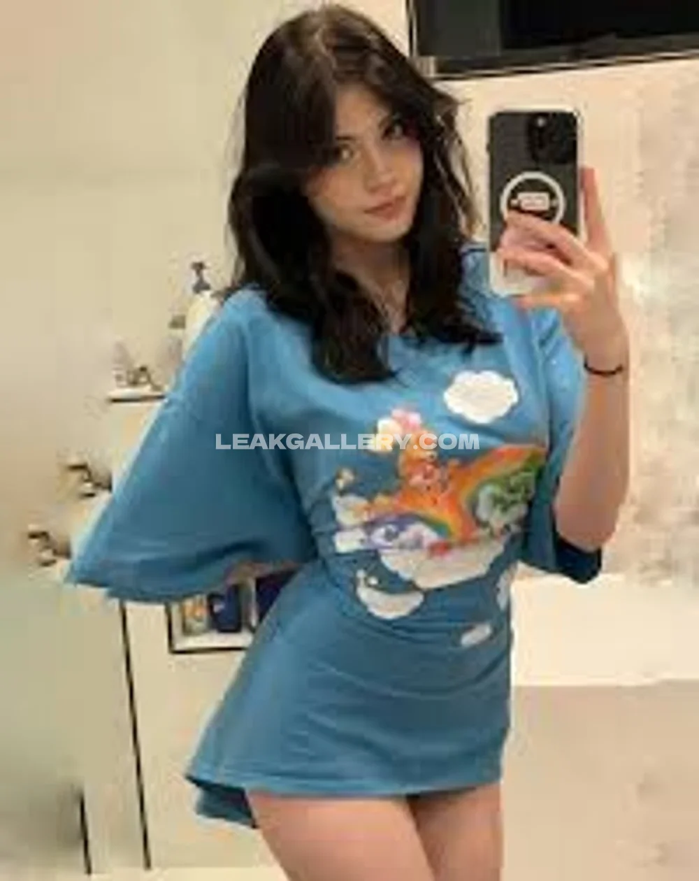 Hannah Owo Blue Dress Mirror Selfie OnlyFans Photo Leaked