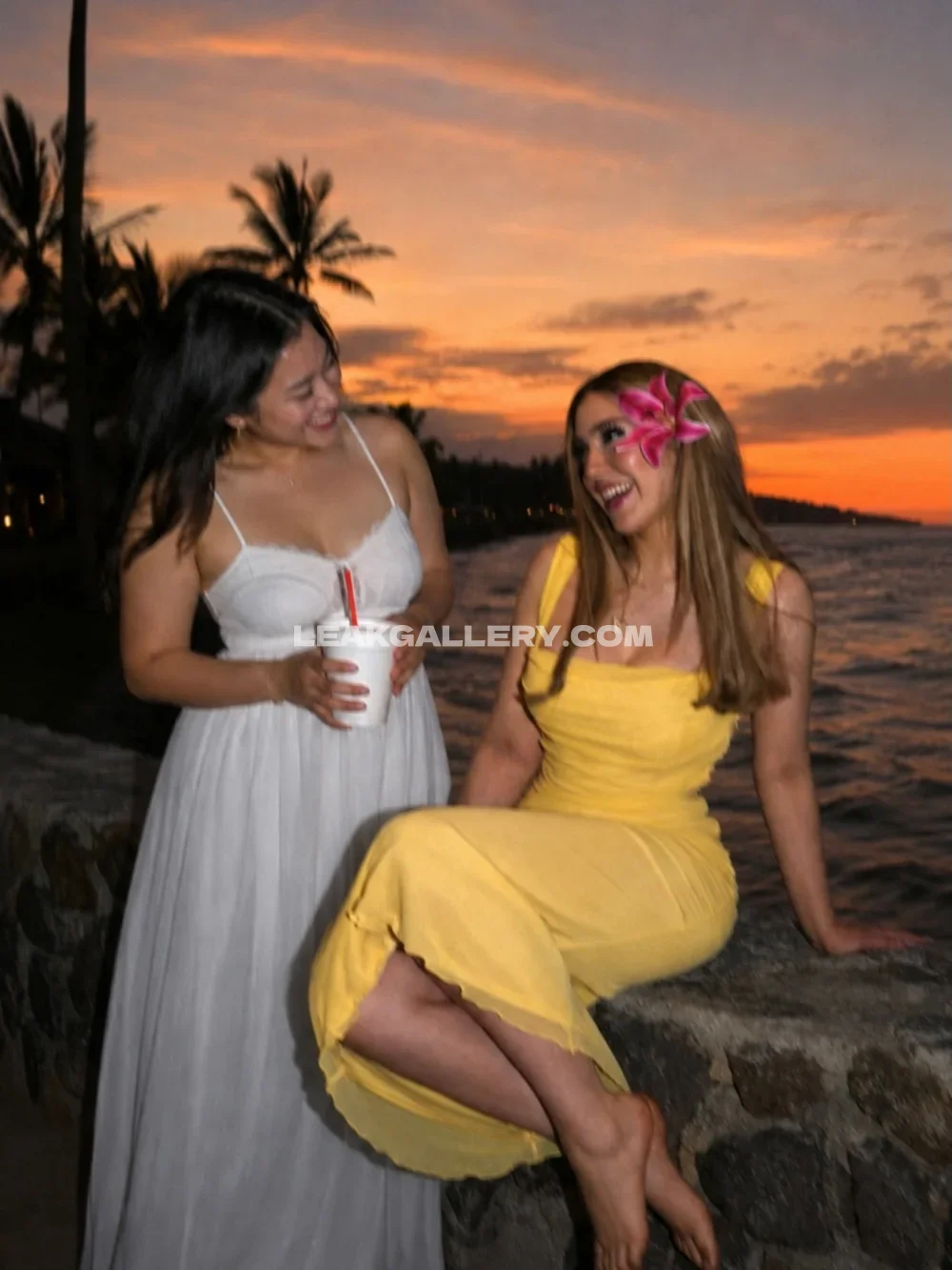 Hannapunzel Yellow Dress Beach Smile OnlyFans Photo Leaked