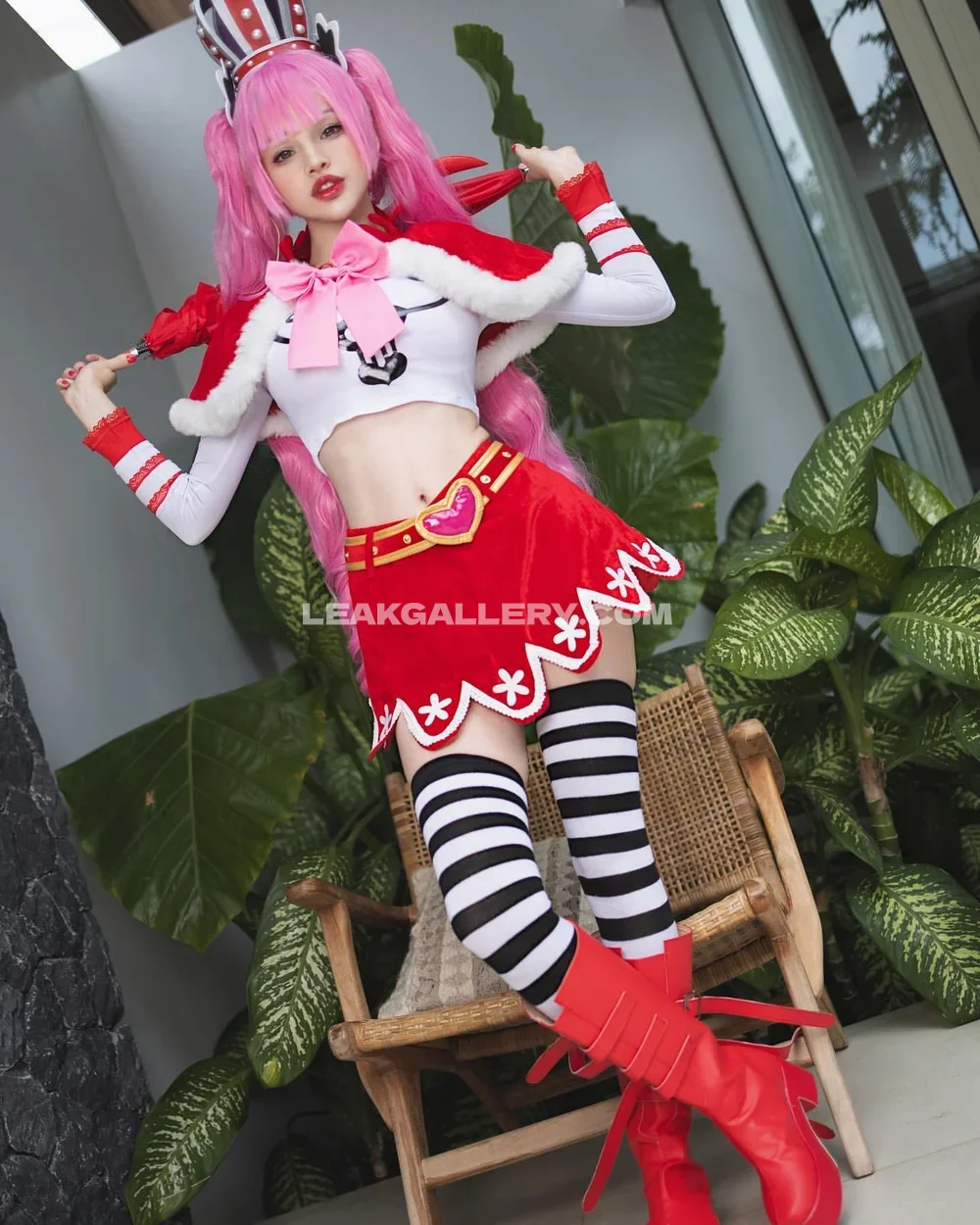 Hidorirose Pink Wig Queen Outfit OnlyFans Photo Leaked