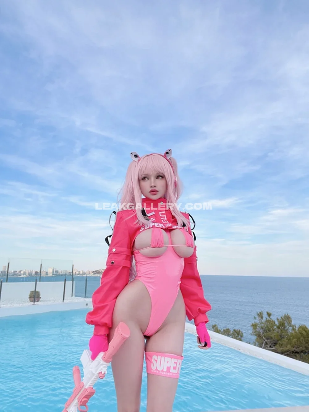 Hidorirose Pink Bodysuit Poolside Pose OnlyFans Photo Leaked