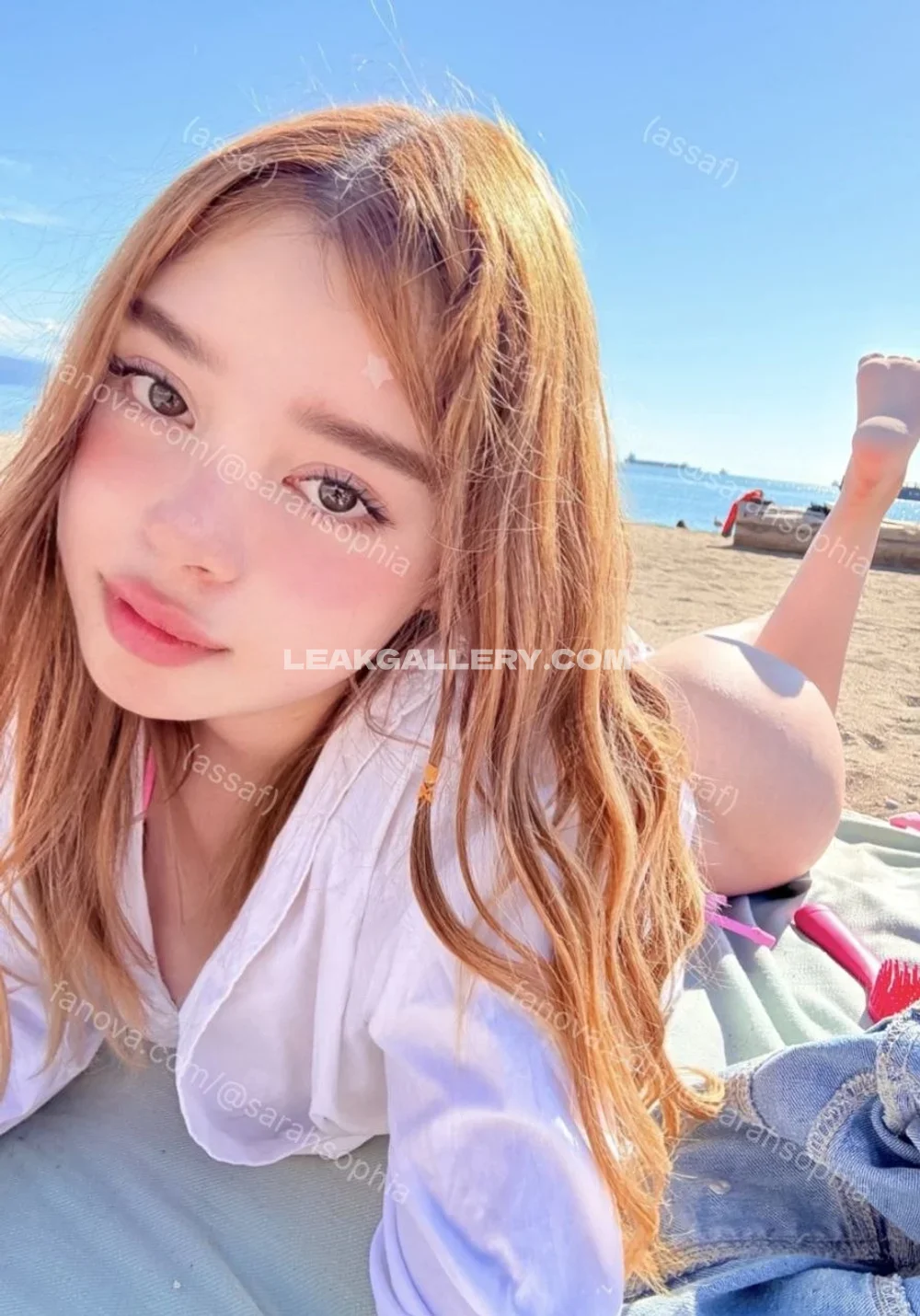 Imsarah.s Beach Selfie Tease OnlyFans Photo Leaked