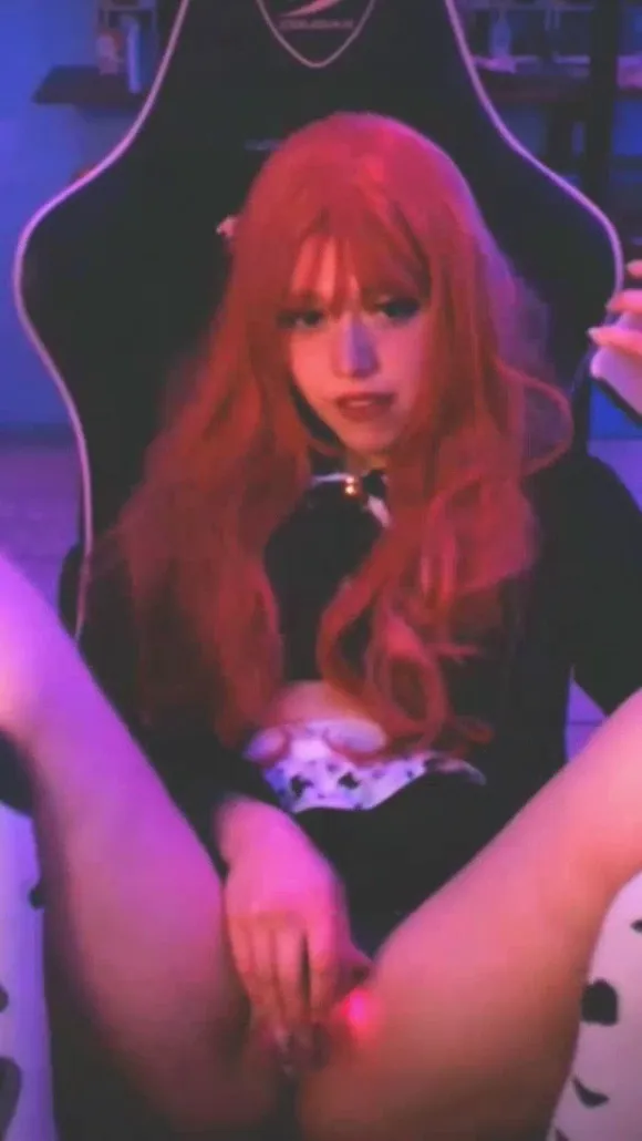 Imbrigittegrey Naked Legs Spread Tease OnlyFans Video Leaked
