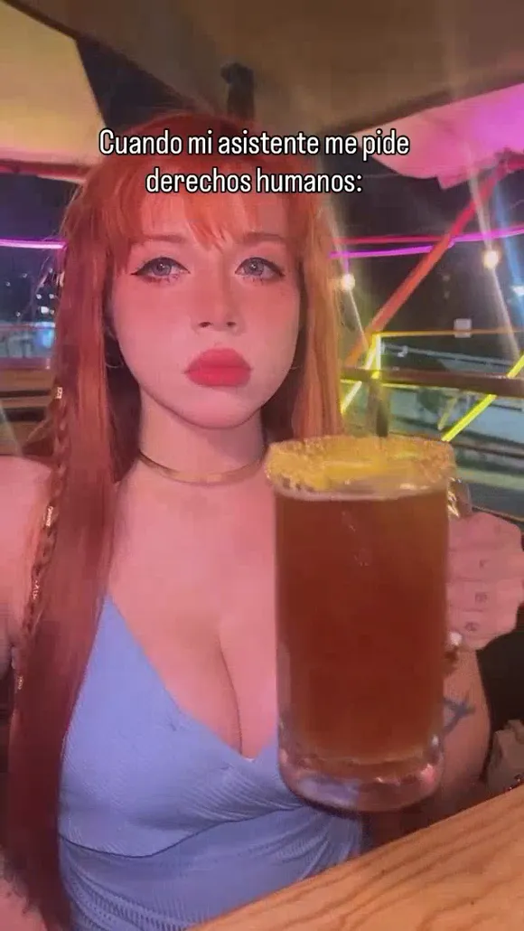 Imbrigittegrey Redhead Holding Beer Mug OnlyFans Video Leaked