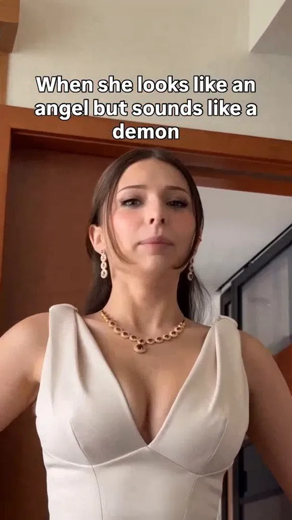Imthe_annag White Dress Cleavage Pose OnlyFans Video Leaked