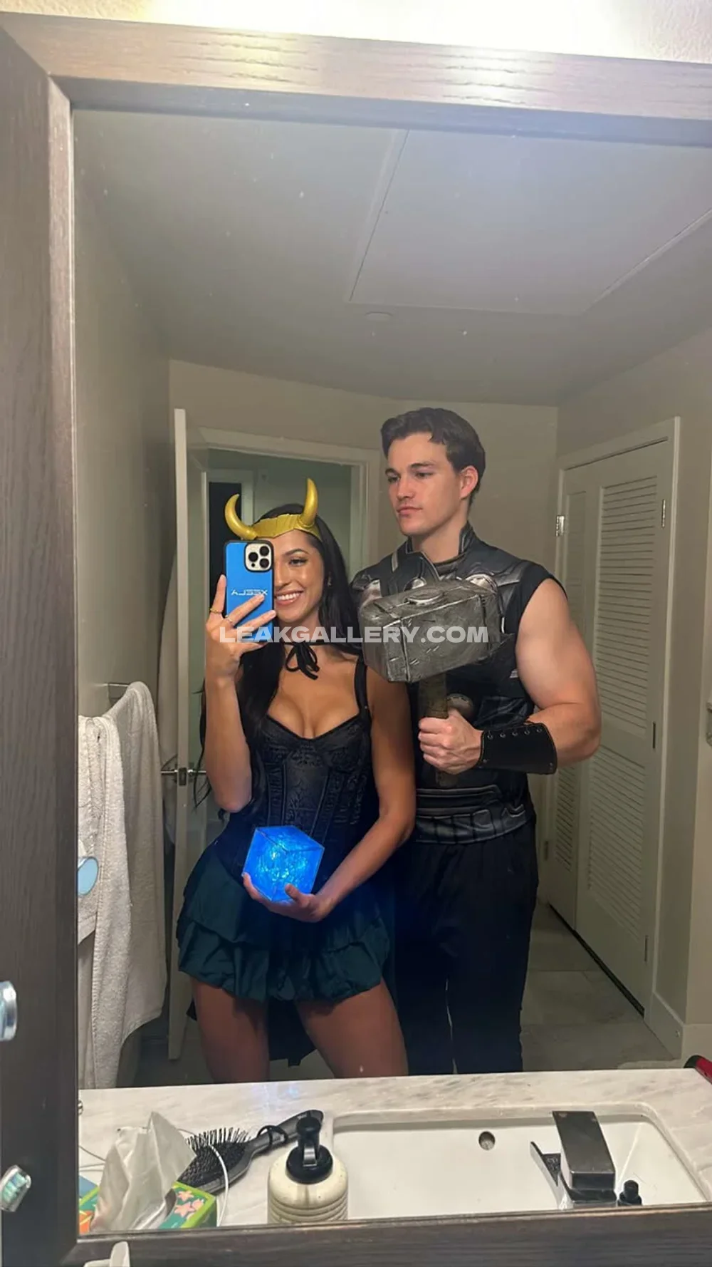 Isabela.adele Mirror Selfie In Costume OnlyFans Photo Leaked