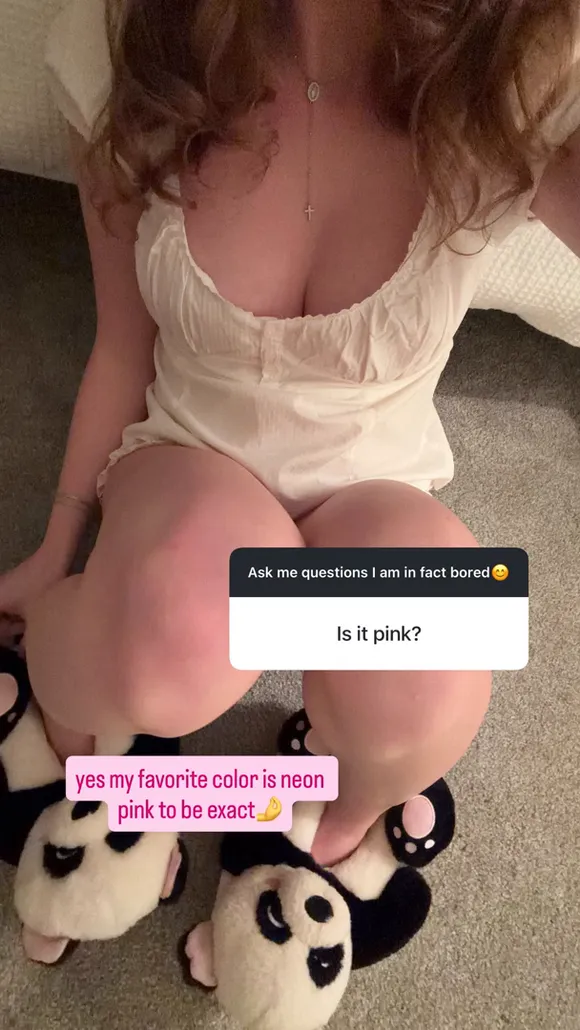 Itsblushdoll Sitting In White Bodysuit OnlyFans Video Leaked