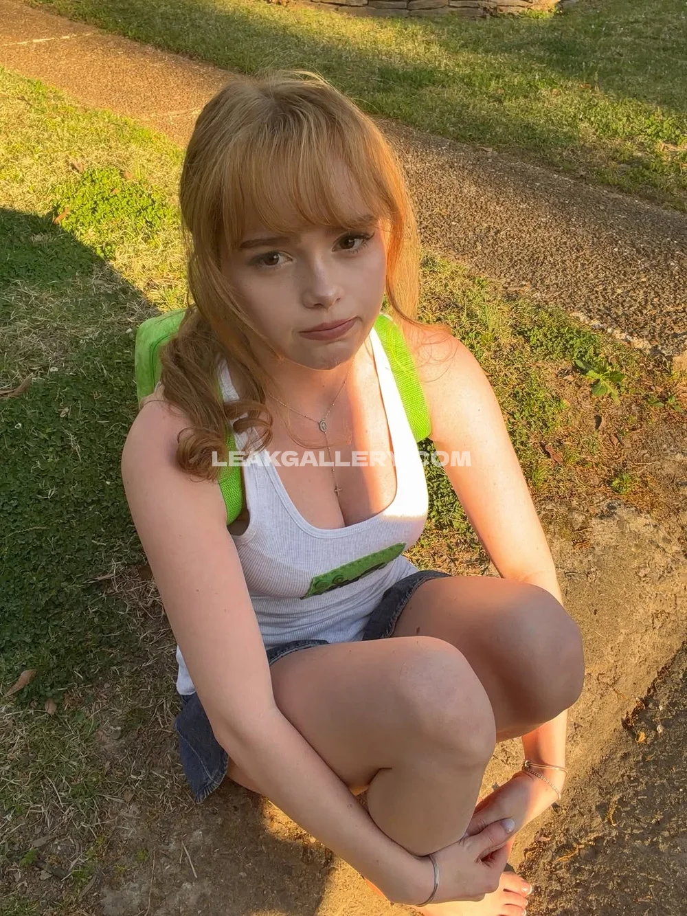 Itsblushdoll Outdoor Squat Pose OnlyFans Photo Leaked