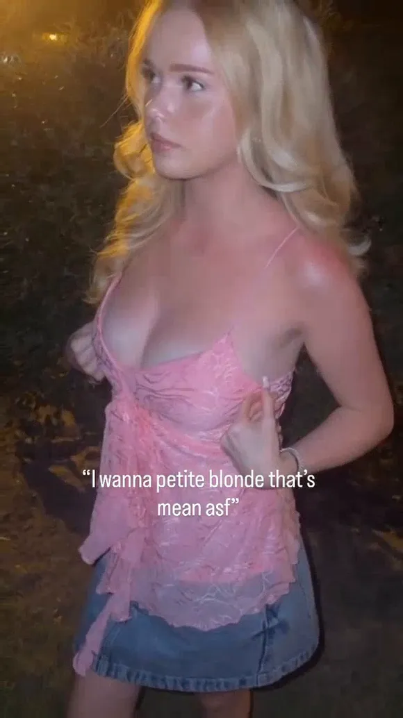 Itsblushdoll Pink Lace Top Tease OnlyFans Video Leaked
