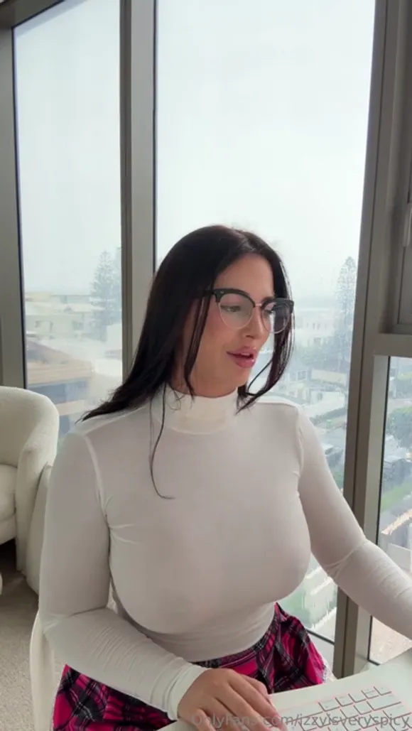 Izzyisveryspicy Tits Out Schoolgirl Tease OnlyFans Video Leaked