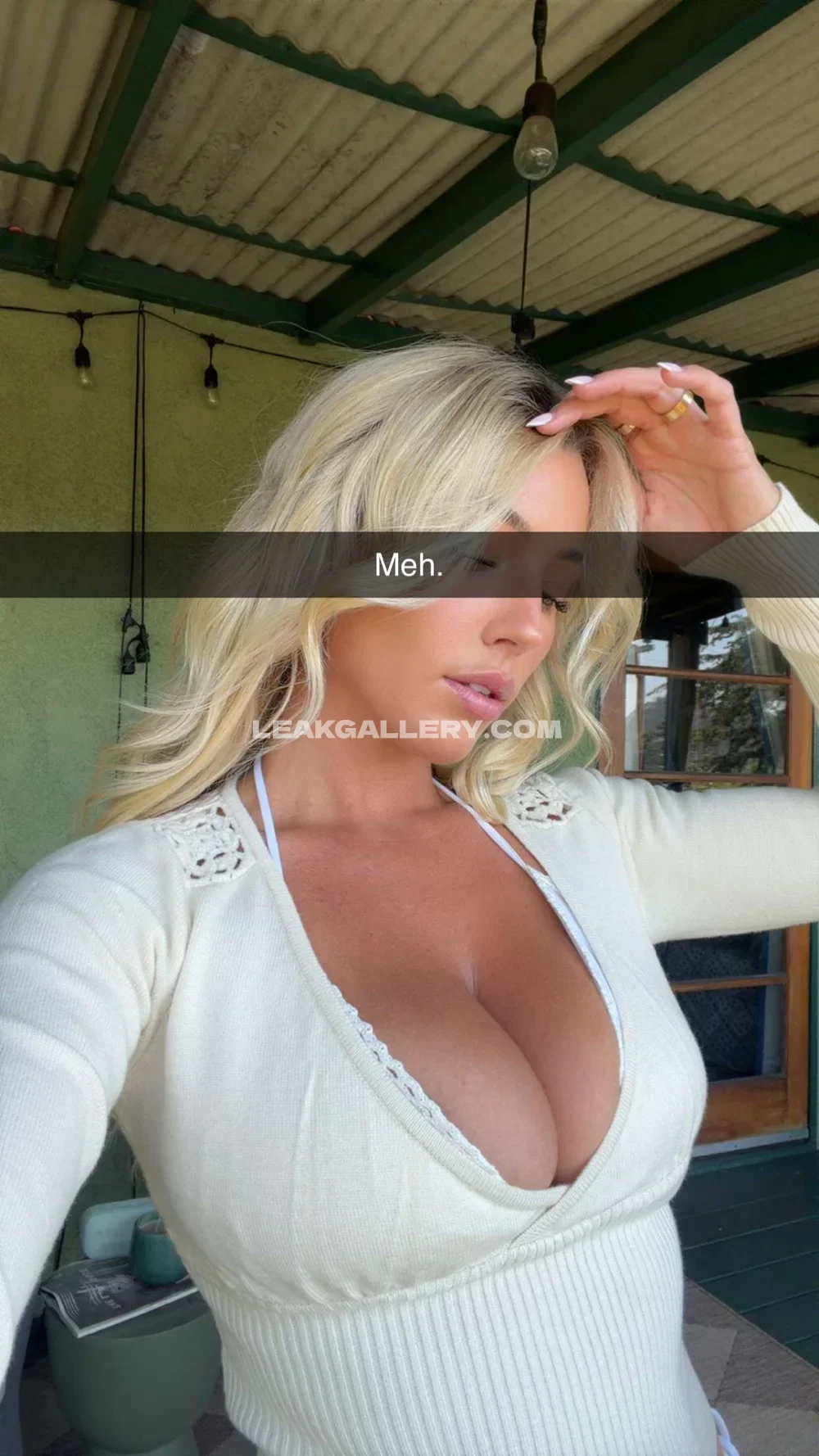 Jadelynmusic White Knit Top Tease OnlyFans Photo Leaked