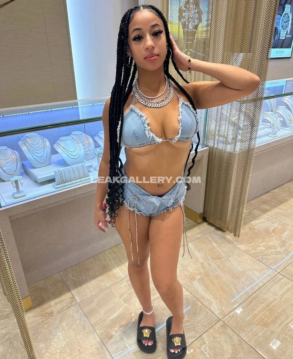 Jaden Newman Denim Bra And Shorts OnlyFans Photo Leaked