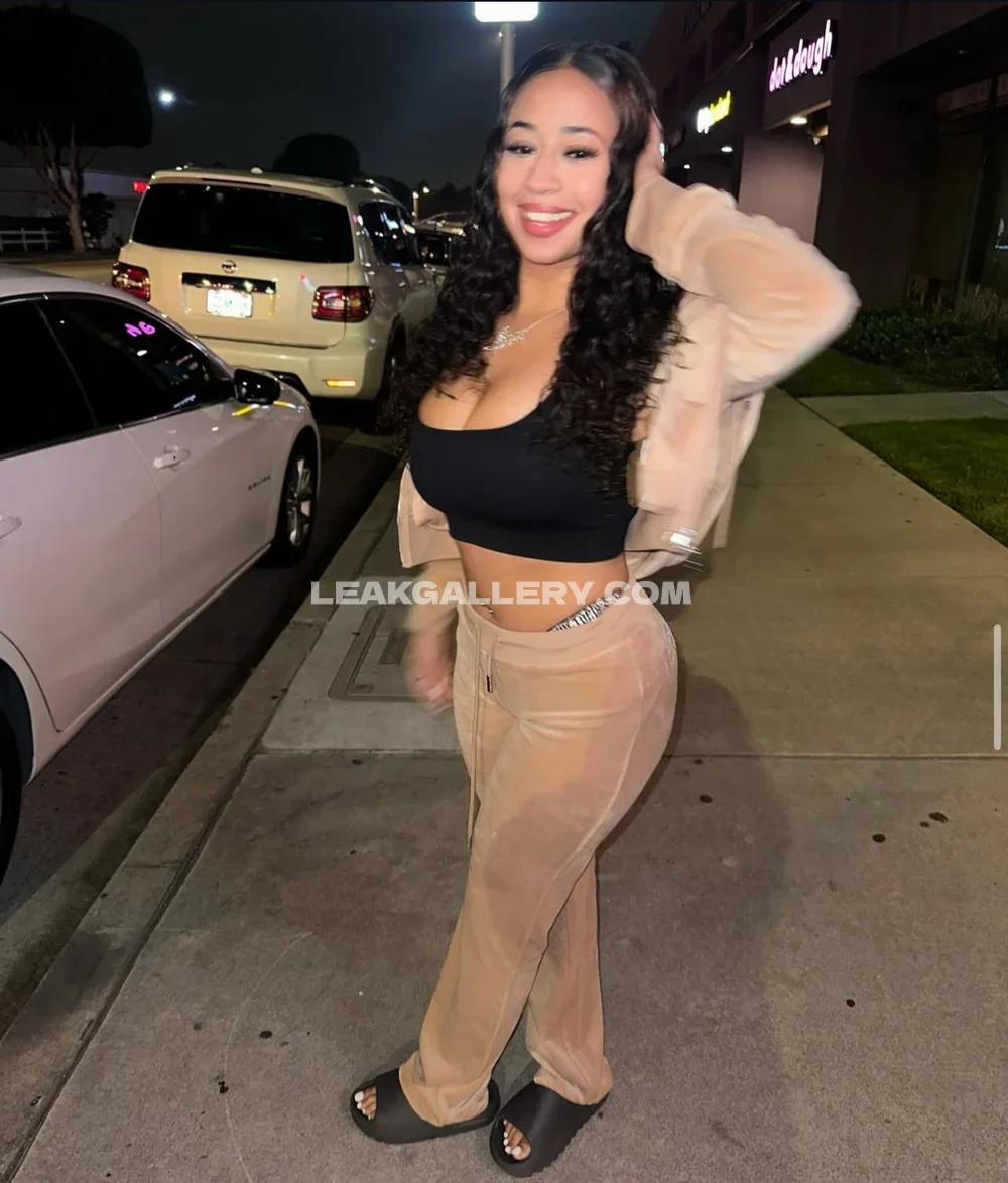 Jaden Newman Outdoor Night Pose OnlyFans Photo Leaked