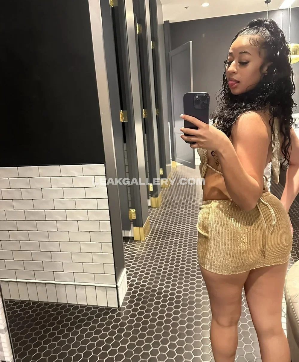 Jaden Newman Gold Sequin Shorts Selfie OnlyFans Photo Leaked