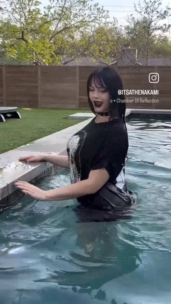 Athena Kami Poolside Black Tee Pose OnlyFans Video Leaked
