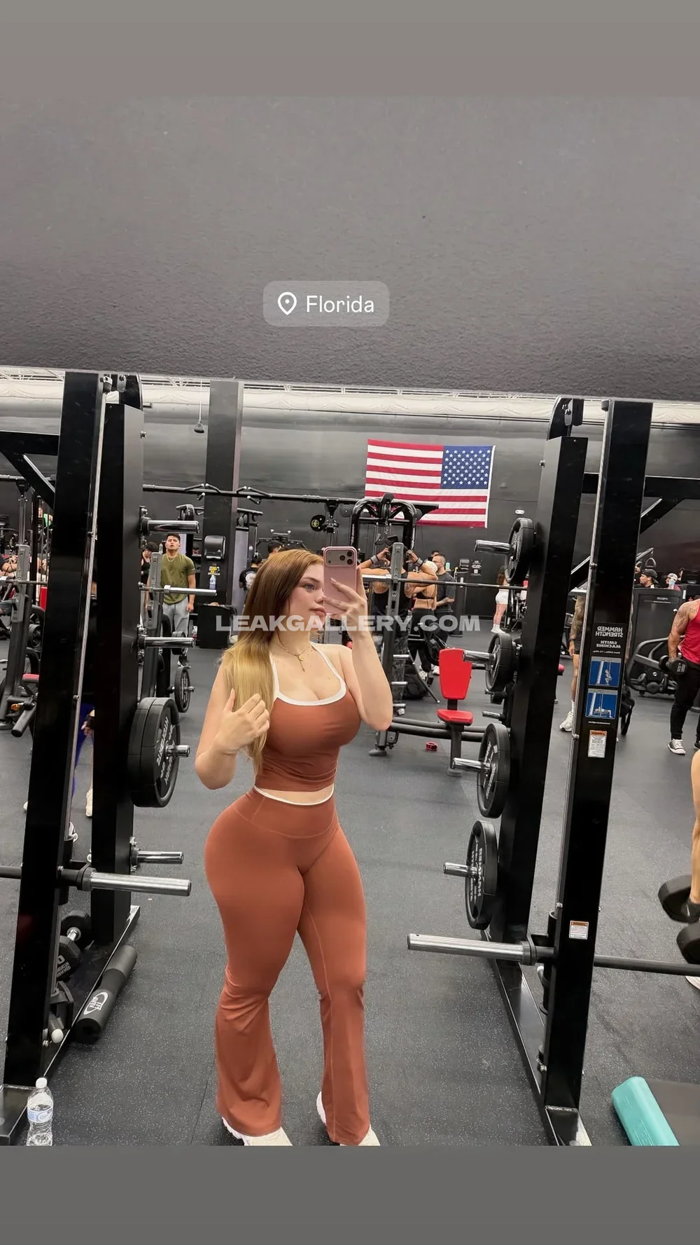 Jasmin.reyeshn Gym Selfie In Tight Leggings OnlyFans Photo Leaked
