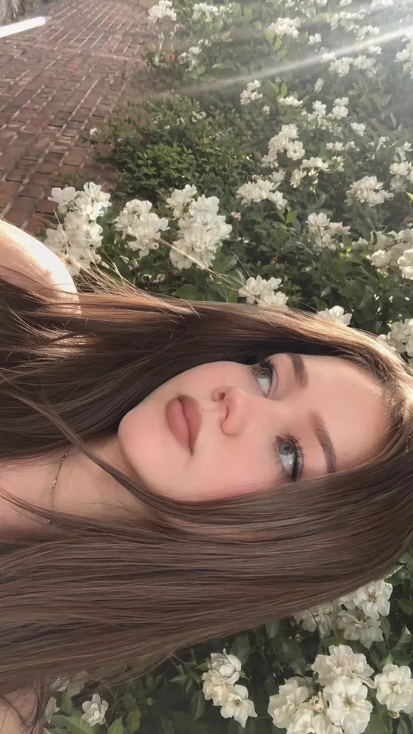 Jasmin.reyeshn Outdoor Face Close Up OnlyFans Video Leaked